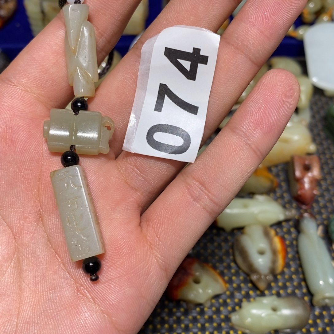 和田玉（糖玉）挂件未镶嵌