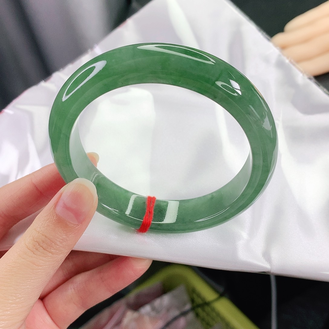未镶嵌手镯翡翠60圈