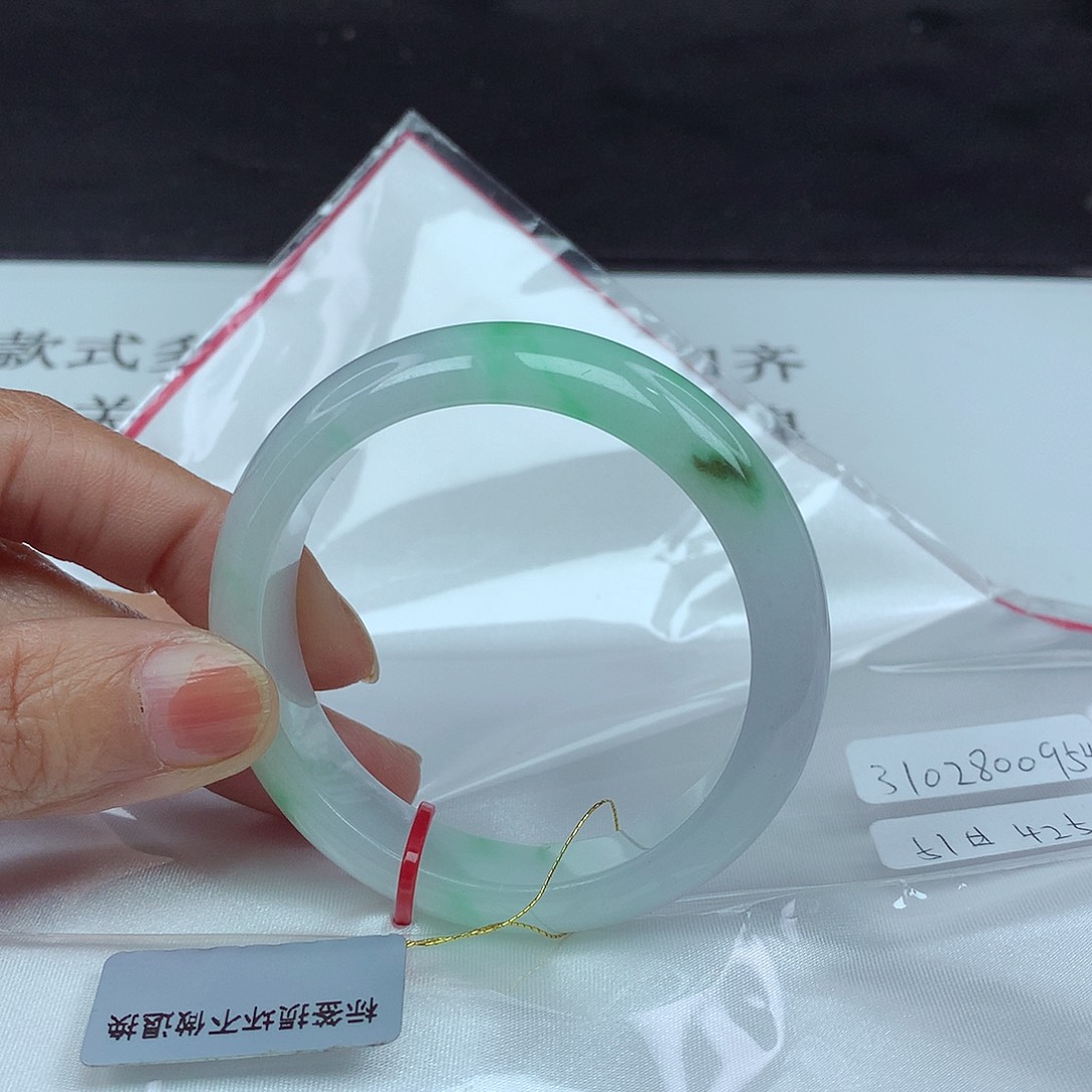 翡翠手镯未镶嵌51圈0954