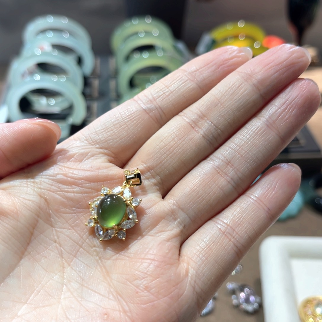 岫玉手镯未镶嵌手镯