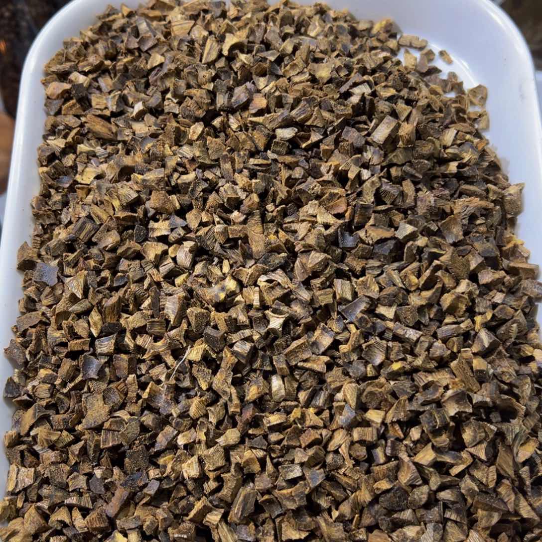 沉香沉香碎屑乌身圆叶碎料100克