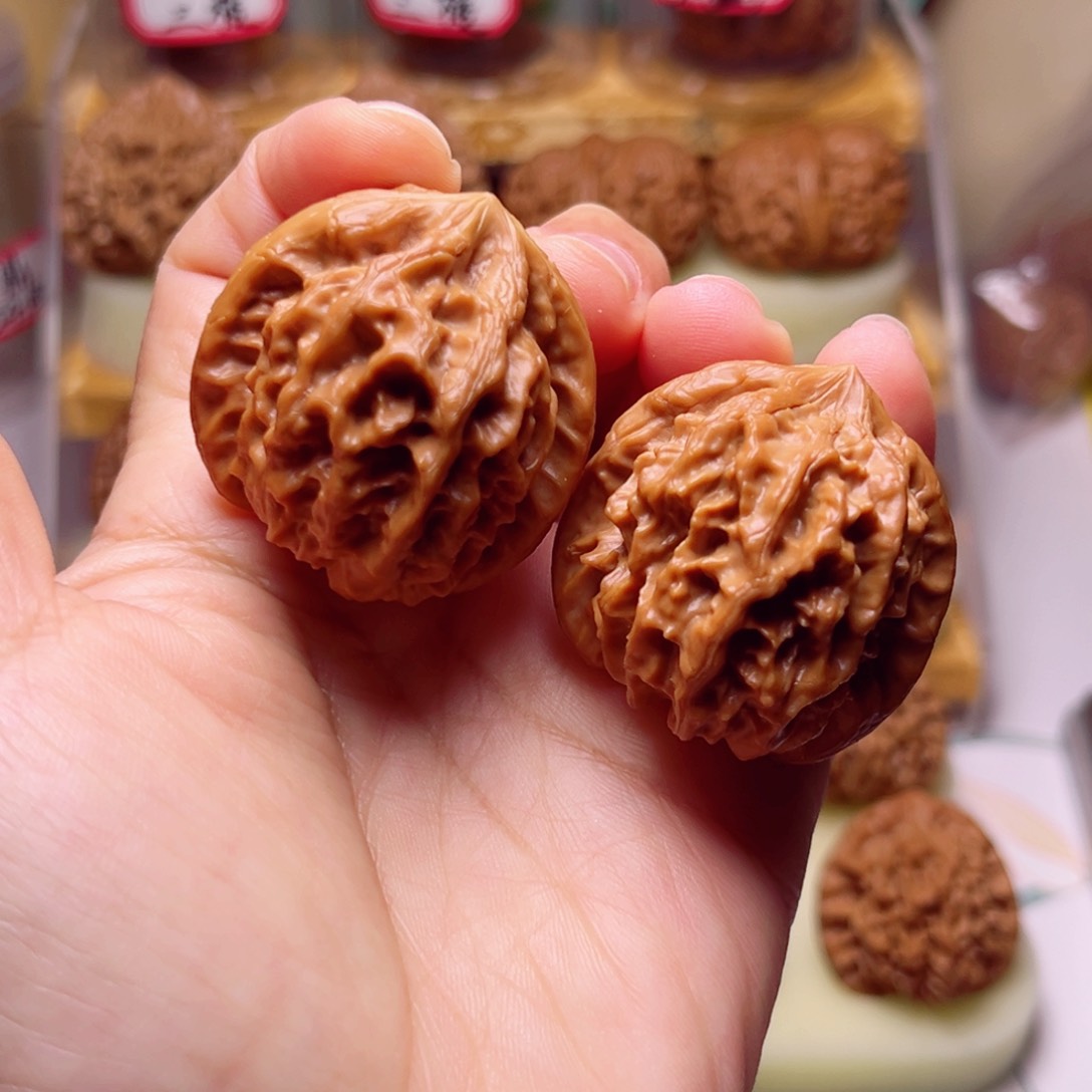 文玩核桃吊坠梦幻曹大龙