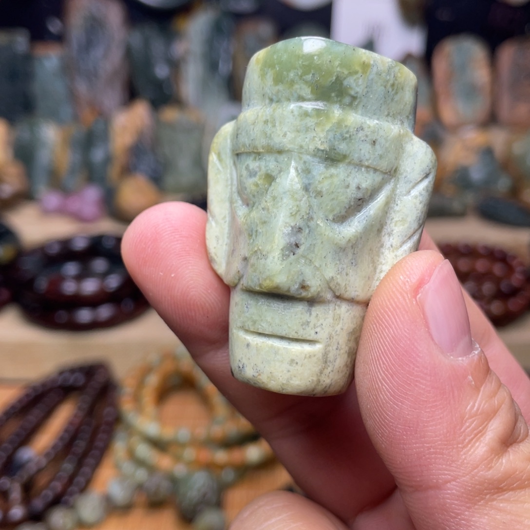 岫岩河磨玉（透闪石质玉）未镶嵌颈饰