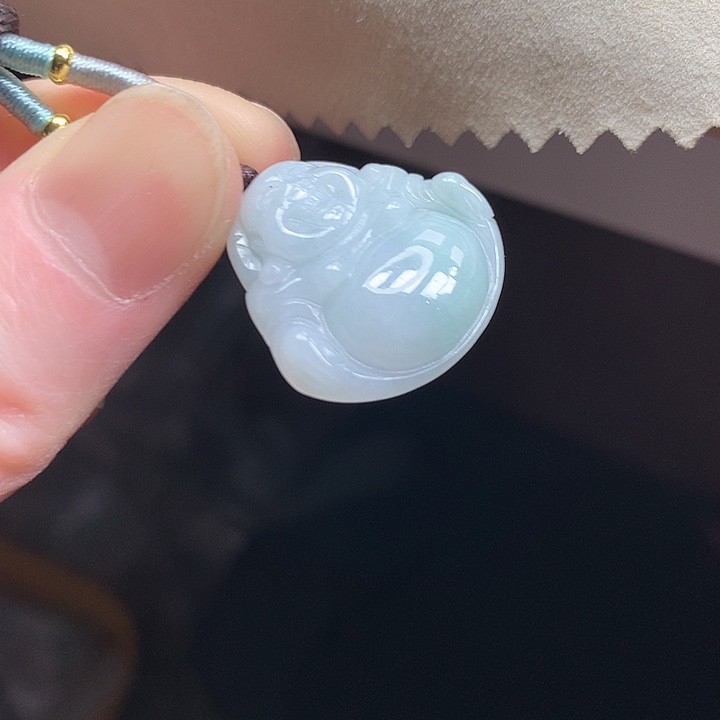 翡翠颈饰未镶嵌吊坠