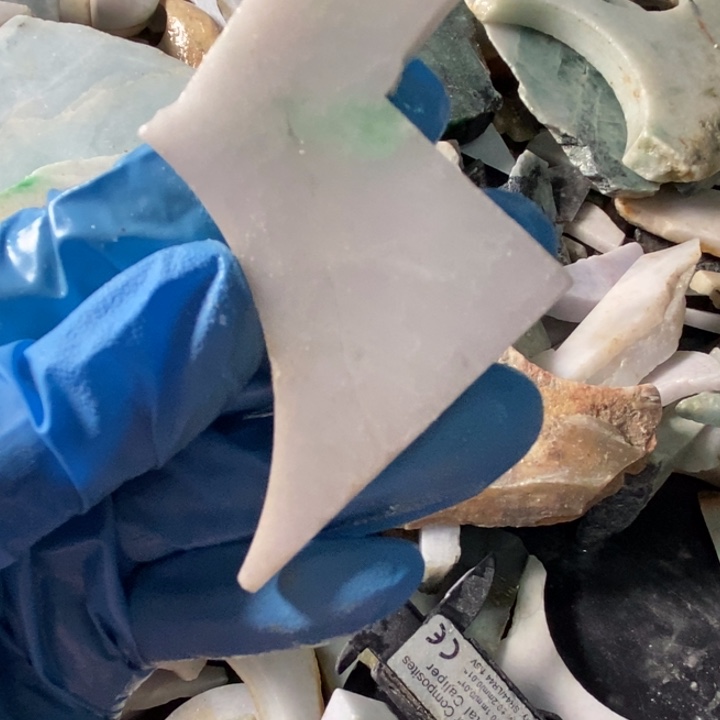 翡翠颈饰未镶嵌天然翡翠