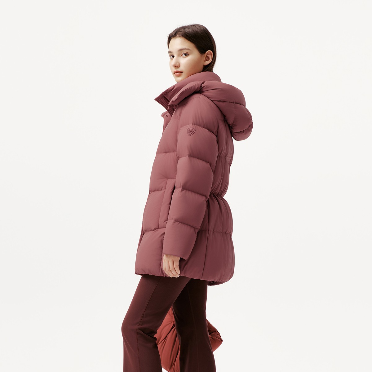 坦博尔女士时尚经典宽松秋冬保暖舒适脱卸帽高品质外套羽绒服526A