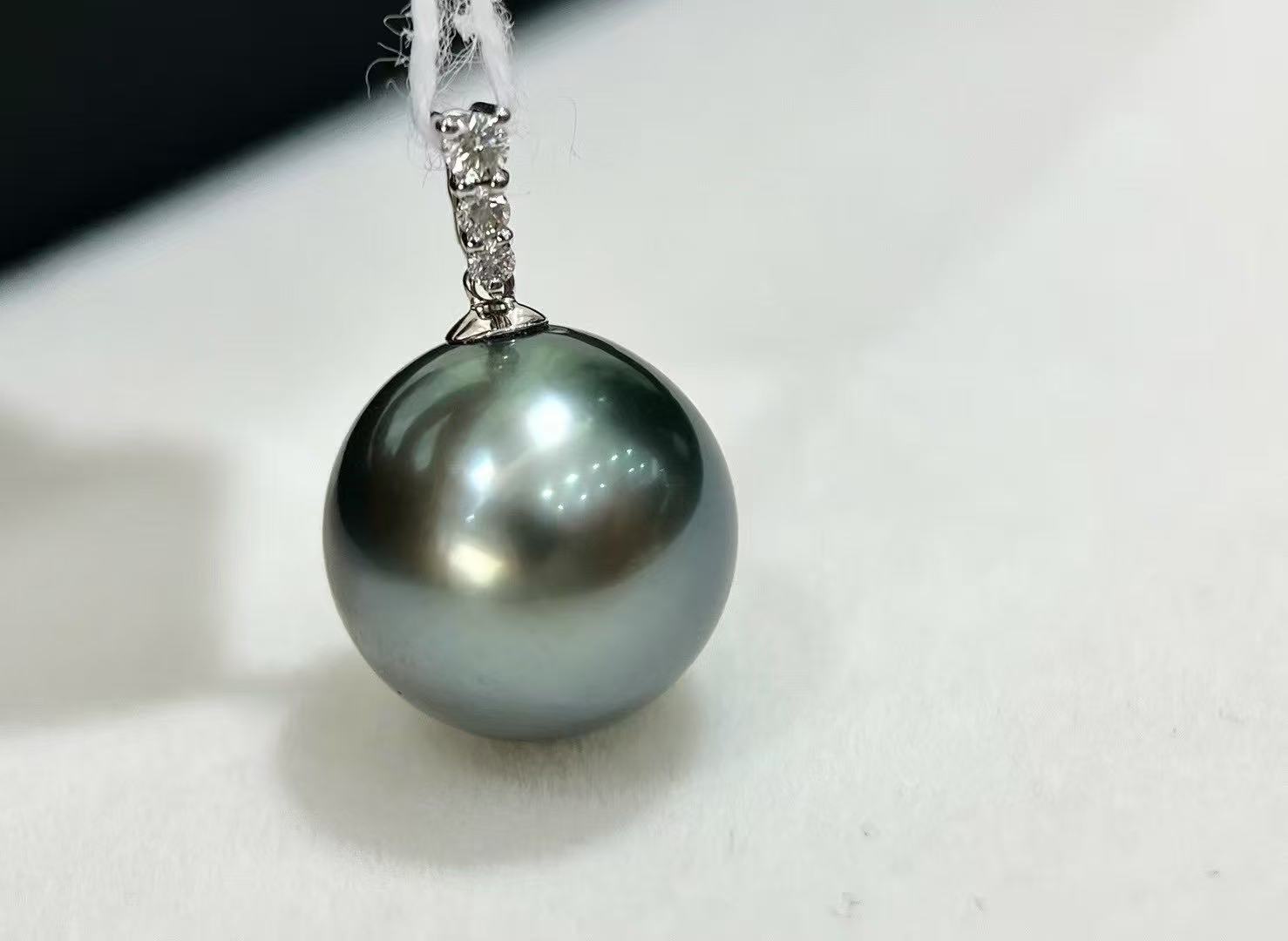 天然珍珠 海水大溪地设计款吊坠 18K金 11-12MM P1149