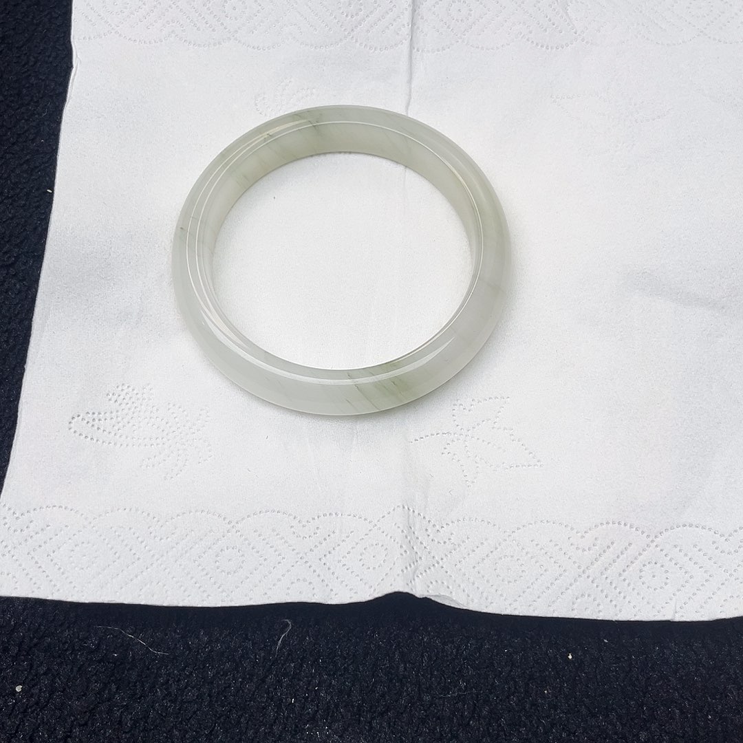 石英质玉未镶嵌手镯3