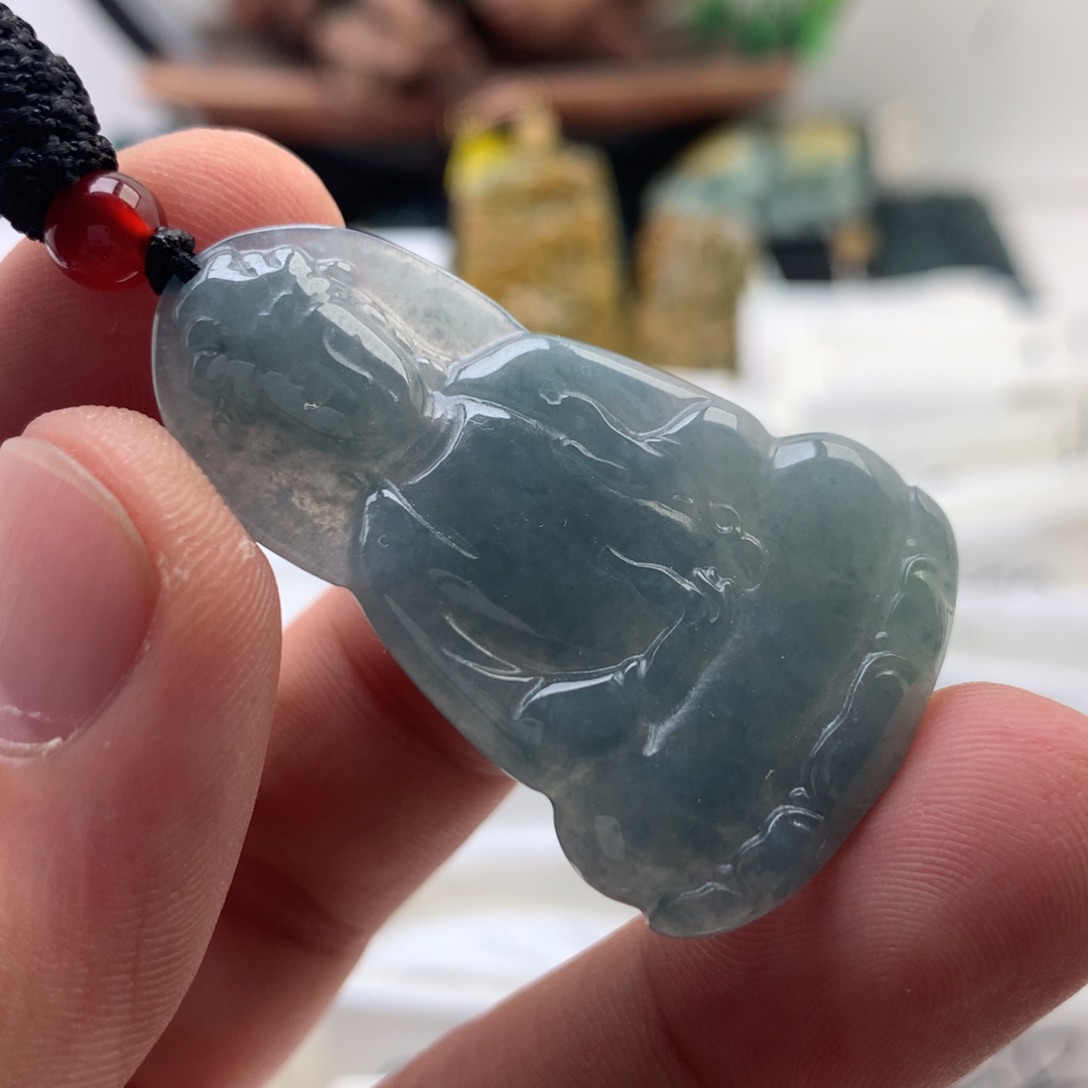 颈饰未镶嵌翡翠观音