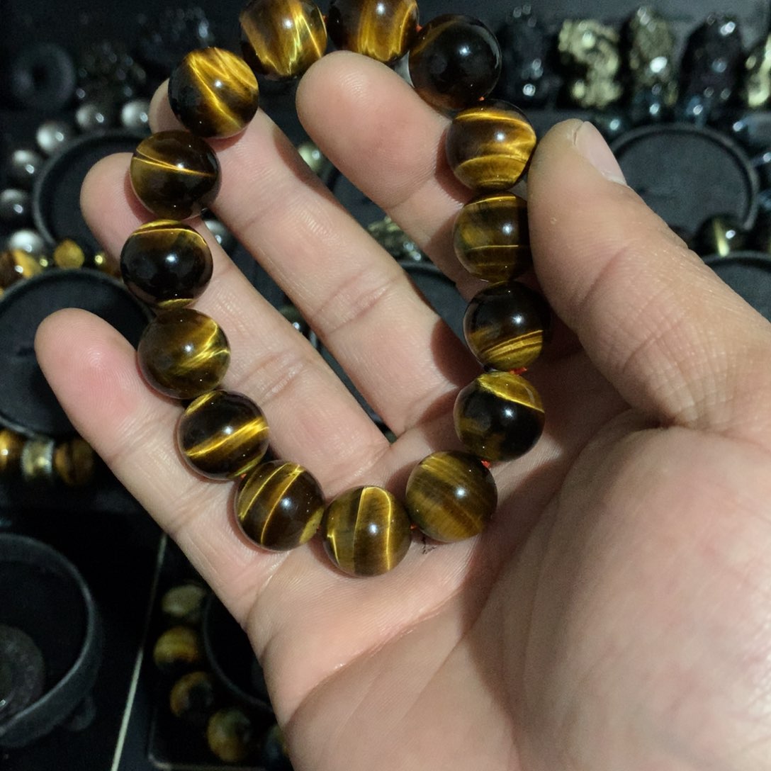木变石（虎睛石）未镶嵌手链Y**?