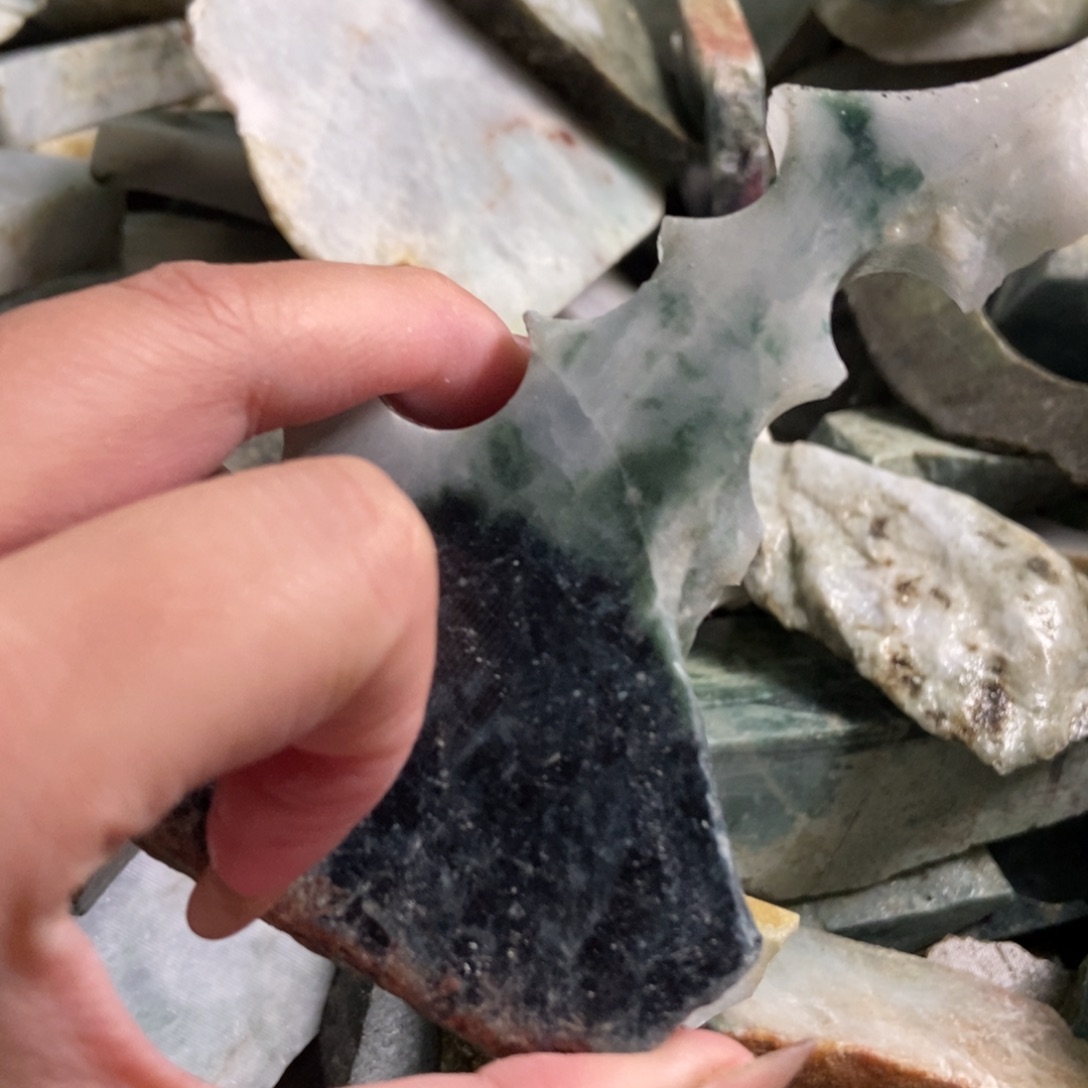 翡翠未镶嵌挂件天然翡翠