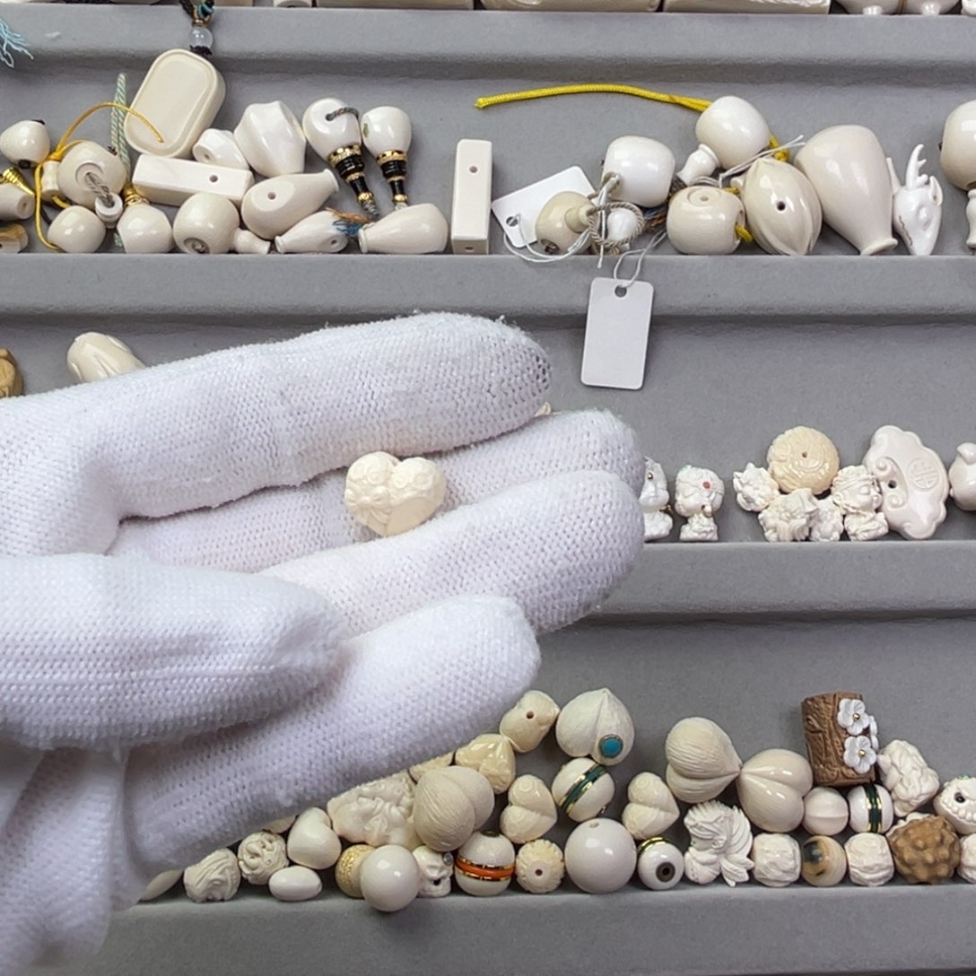 ╰***儿吊坠猛犸象牙14mm花纹屁桃