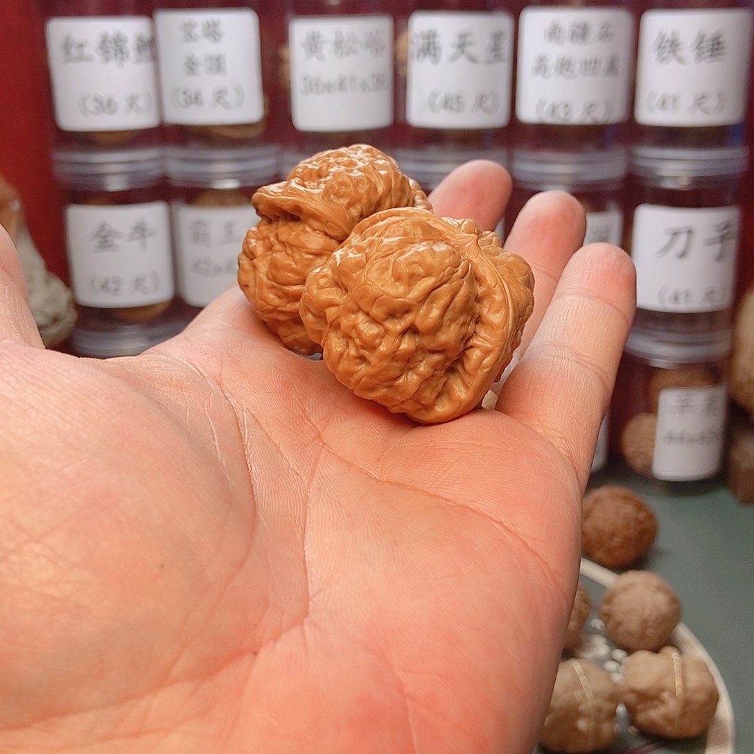 文玩核桃把件山****.蛤蟆