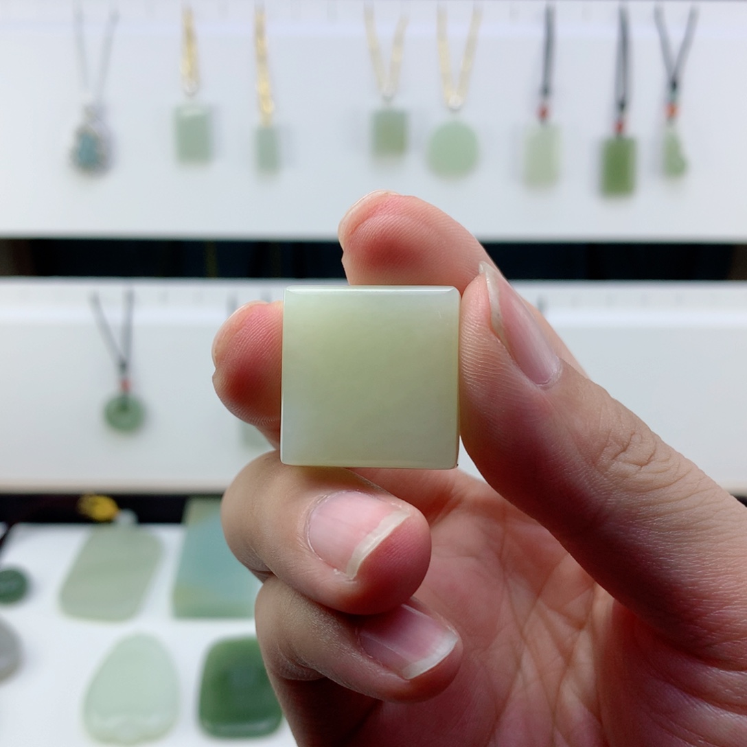 和田玉未镶嵌颈饰清*诺