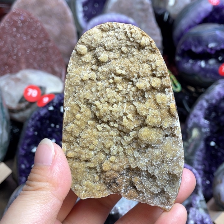 水晶摆件未镶嵌捡漏