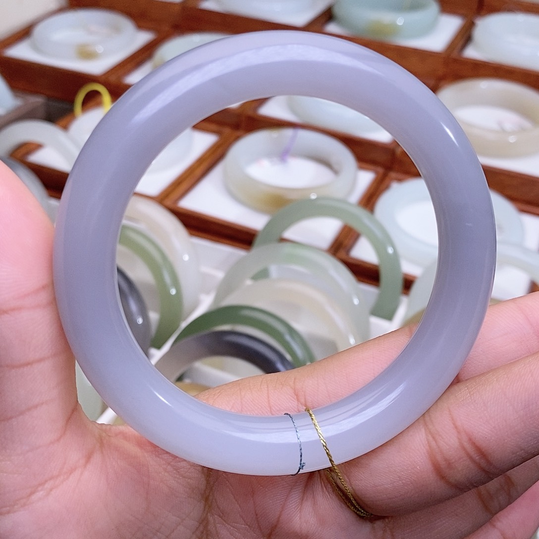 和田玉手镯未镶嵌60