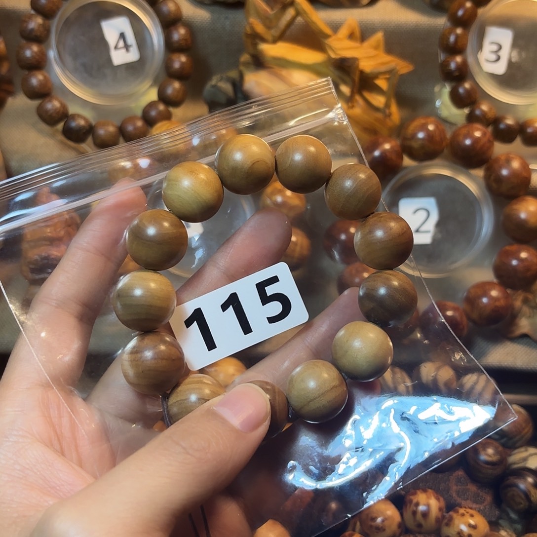 檀香木微瑕新料老山檀香1.8–115