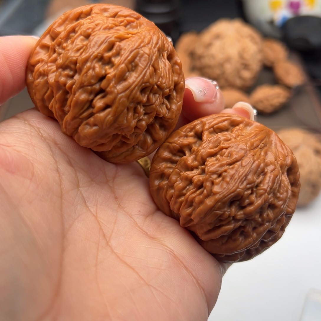 文玩核桃把件虎头wang45