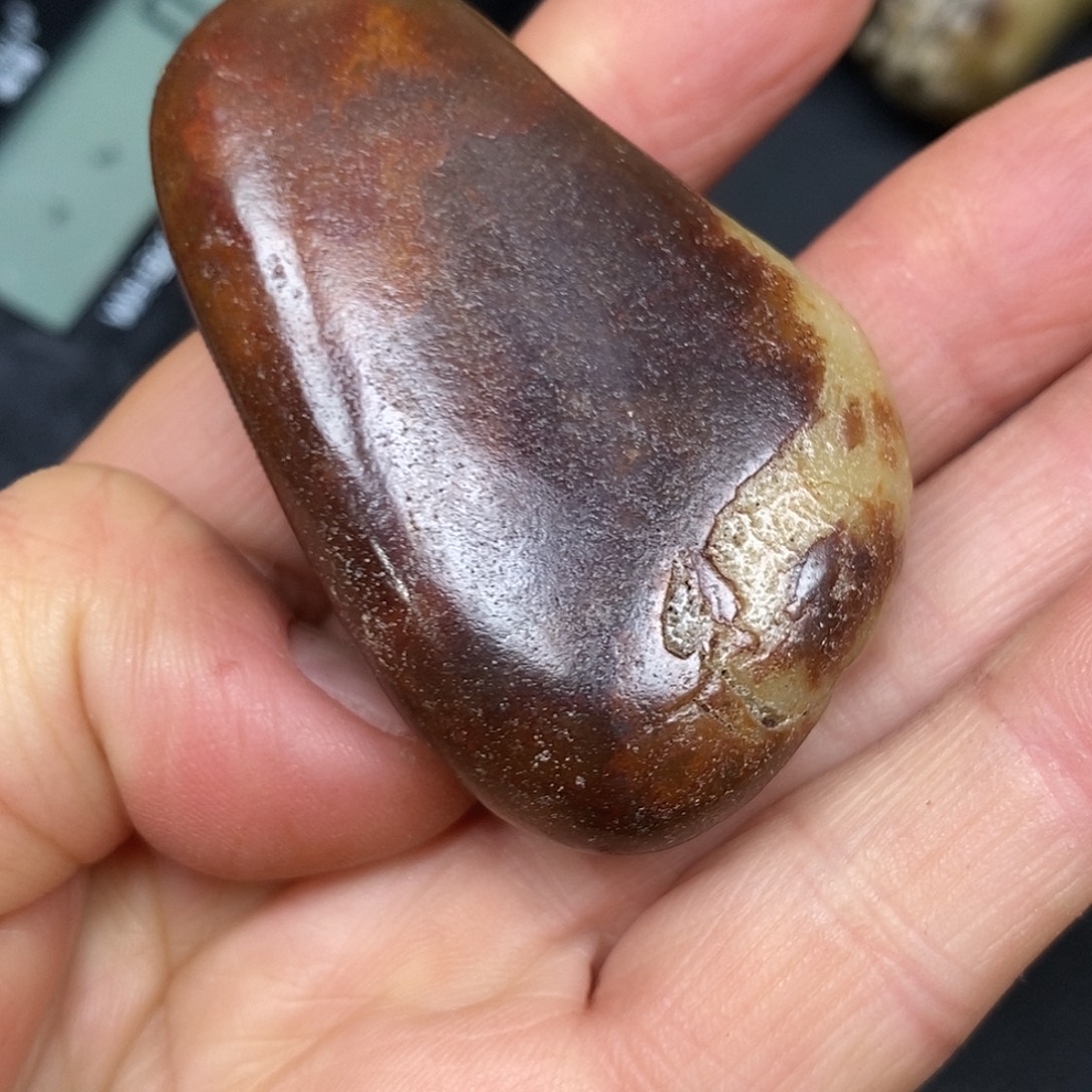 和田玉未镶嵌珠宝奇石