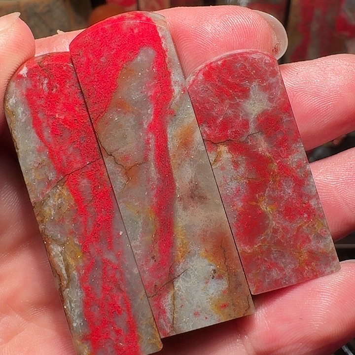 昌化鸡血石昌化鸡血石