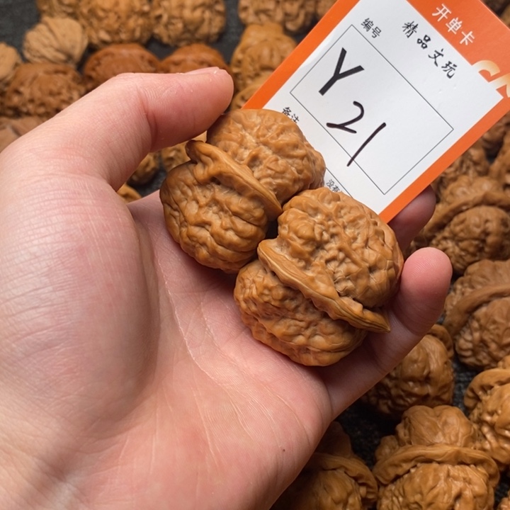 吊坠文玩核桃芃****?