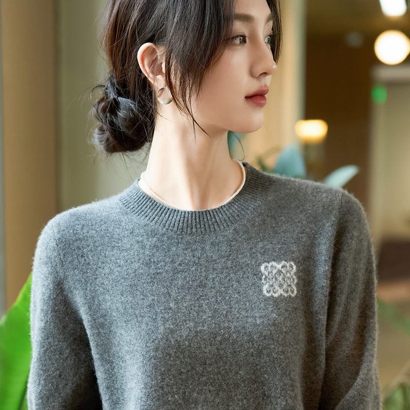 圆领羊毛衫女长袖针织打底毛衣套头韩版大牌同款秋冬宽松大码上衣