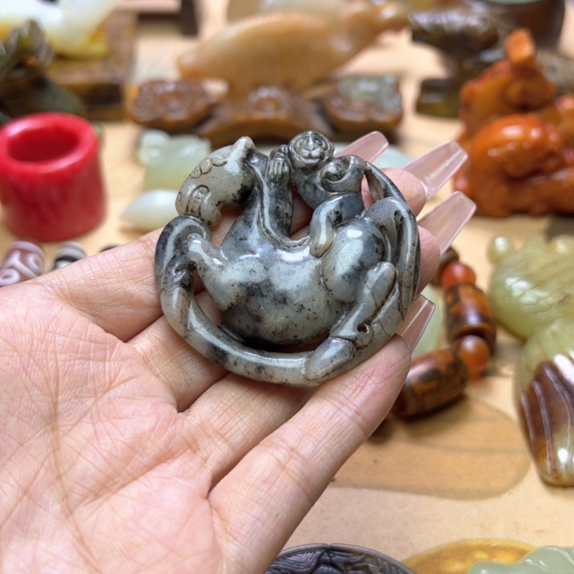 【闪购商品】蛇纹石玉颈饰未镶嵌