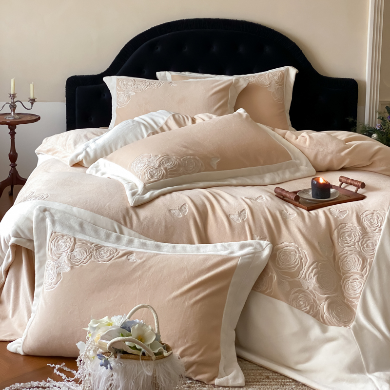 新款加厚立体防静电绣花牛奶绒刺绣四件套双面加绒床上用品4件套