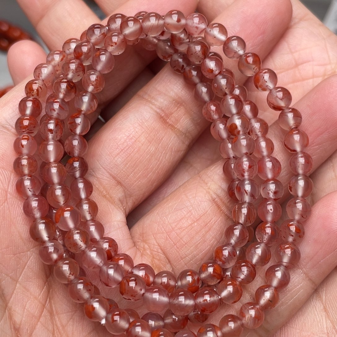 南红玛瑙吊坠未镶嵌