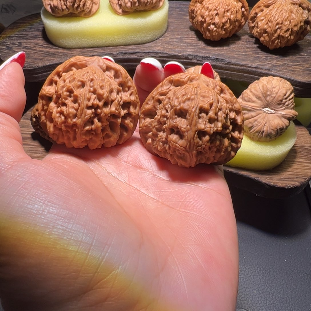 文玩核桃吊坠南疆石45