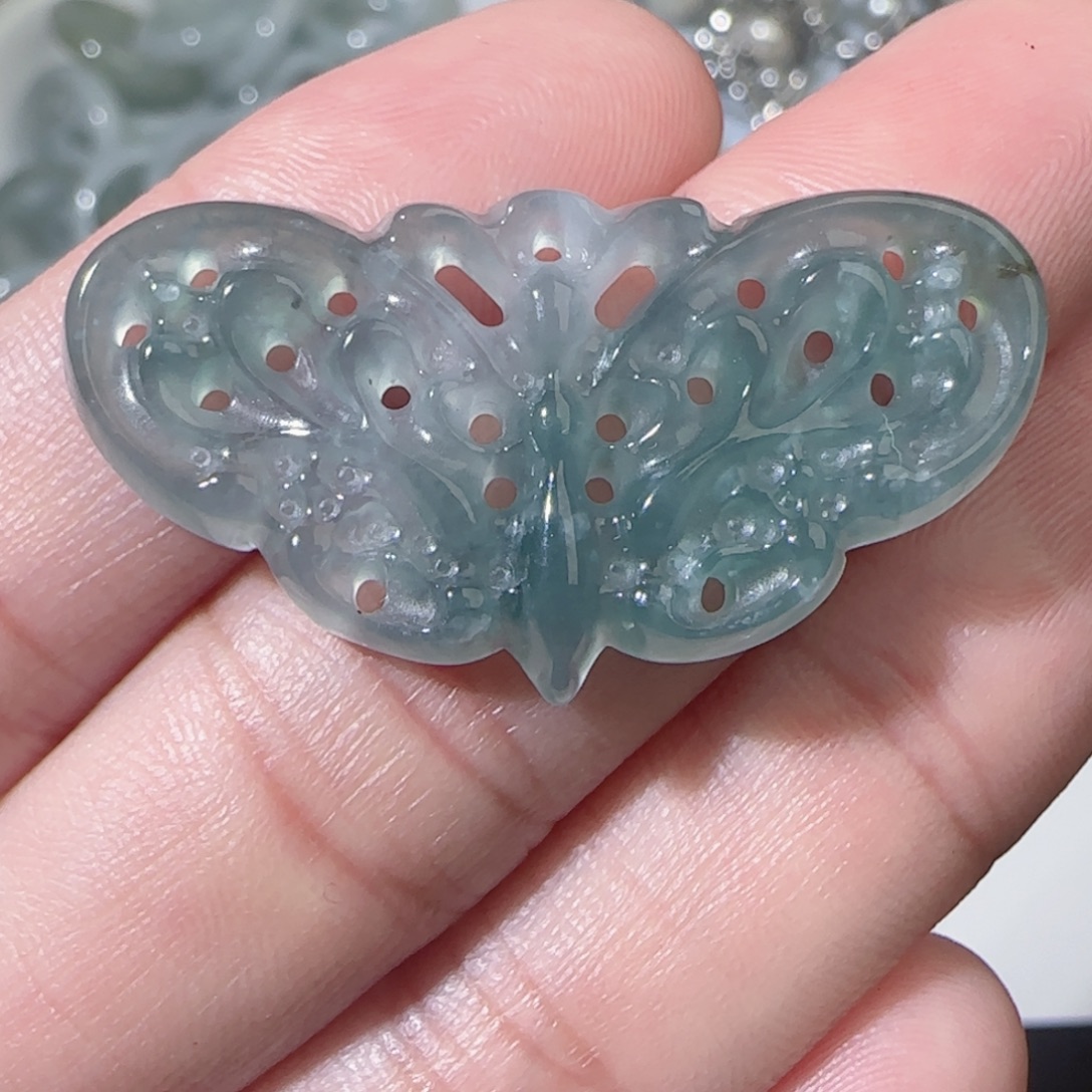 翡翠未镶嵌颈饰翡翠