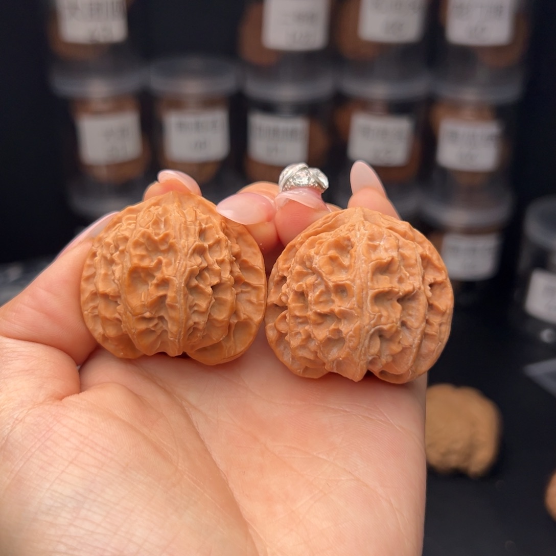 文玩核桃吊坠雅*岩苹果圆