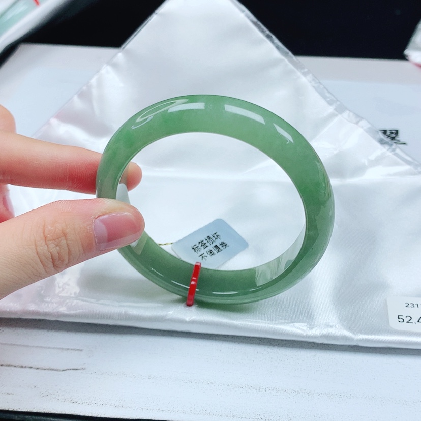 【闪购商品】翡翠手镯未镶嵌缅甸天然a货手镯52+