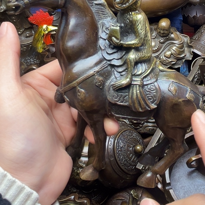 铜器摆件老王直播间