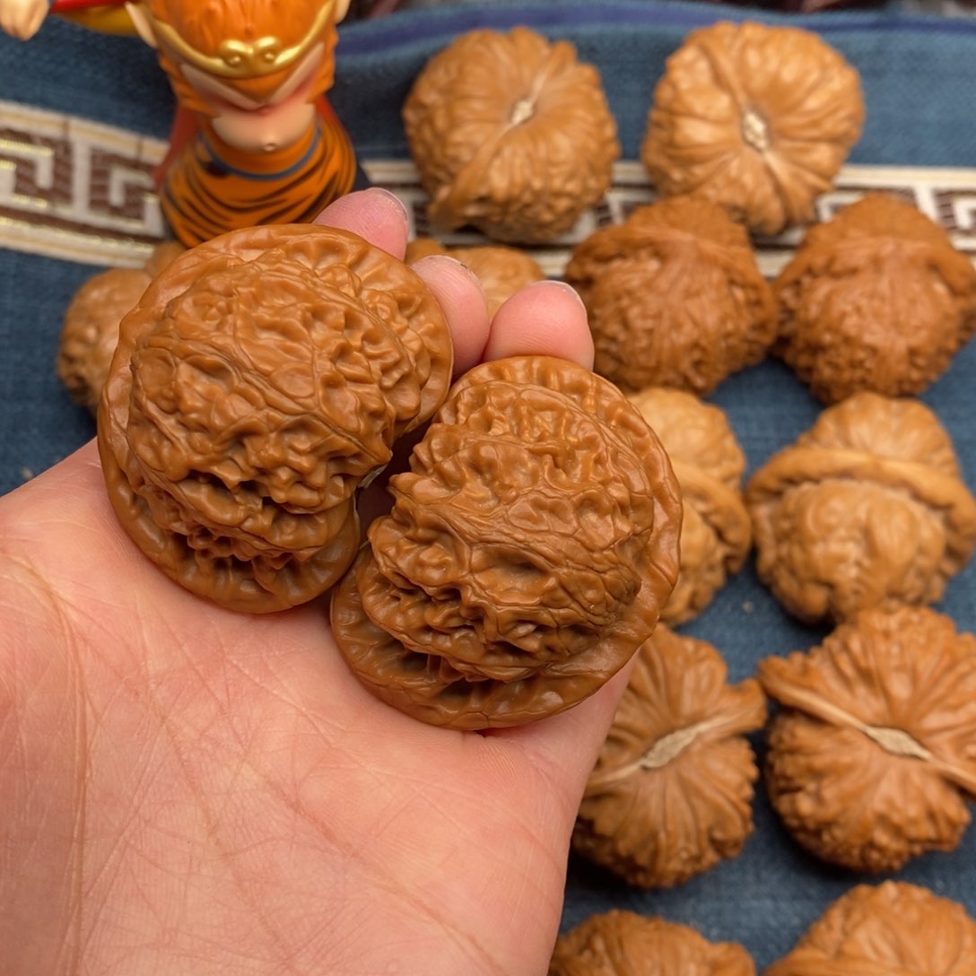 文玩核桃把件大*帅43.全品肉灯