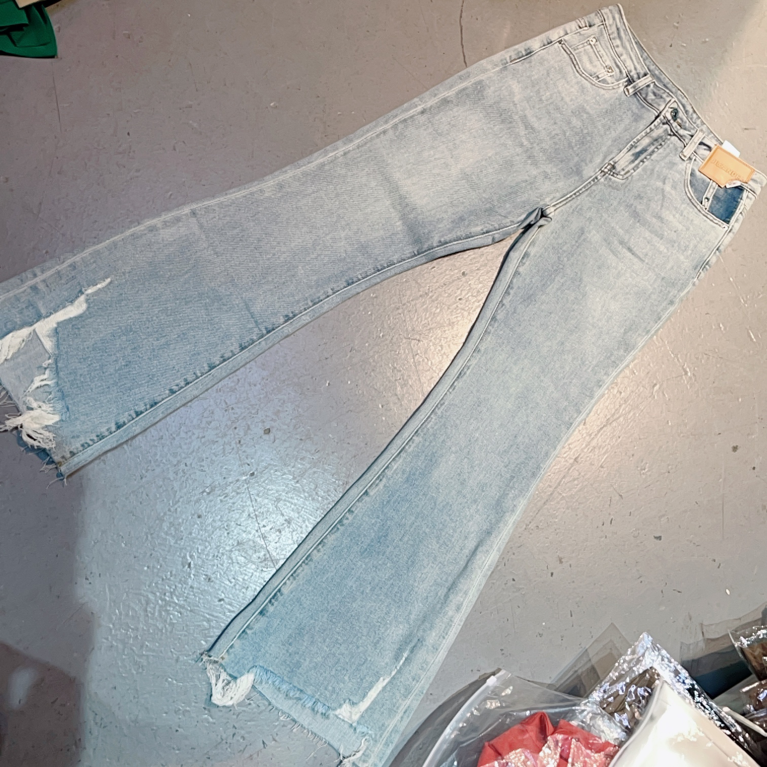 裤脚微喇高腰宽松新款毛边修身高腰牛仔裤-果梓003