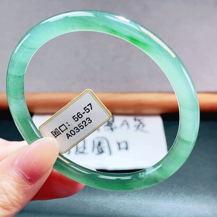 翡翠未镶嵌手镯翡翠手镯89