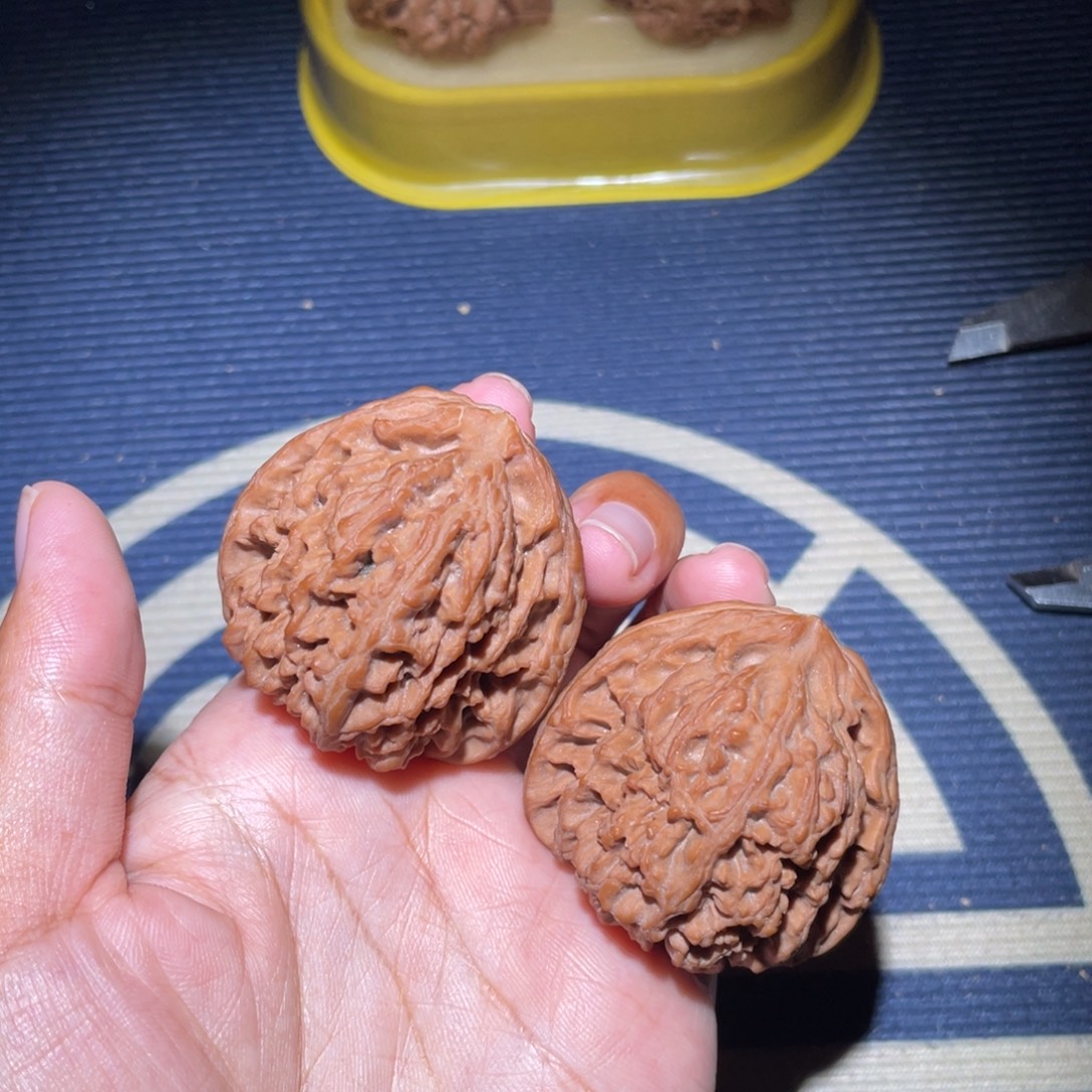 吊坠文玩核桃全品三角疆45