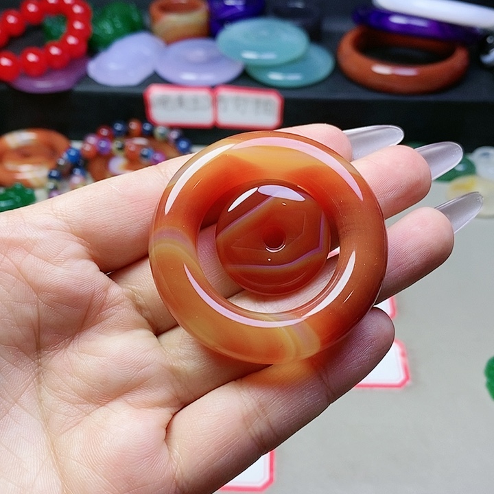 玛瑙/玉髓吊坠(不含链)未镶嵌毓**子