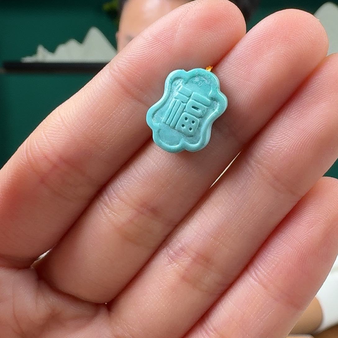 绿松石未镶嵌珠宝奇石