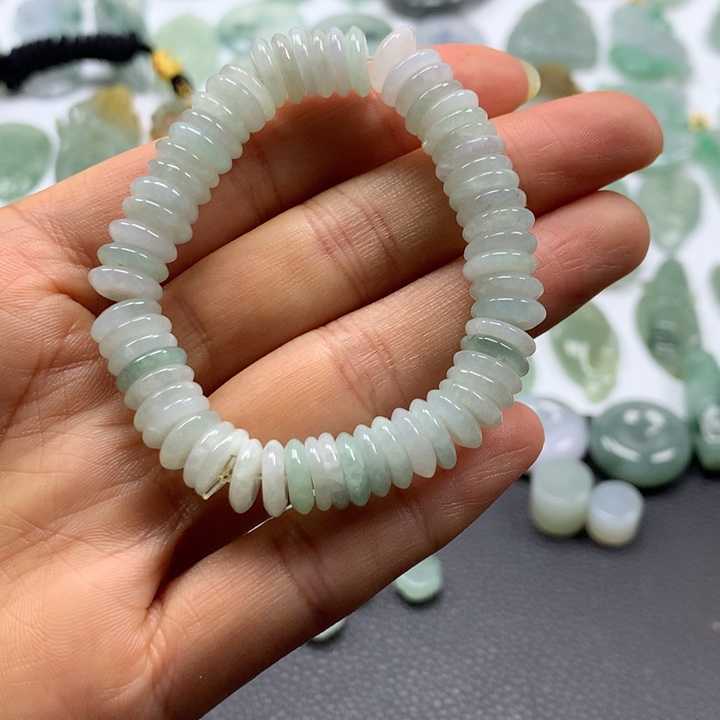 翡翠颈饰未镶嵌串