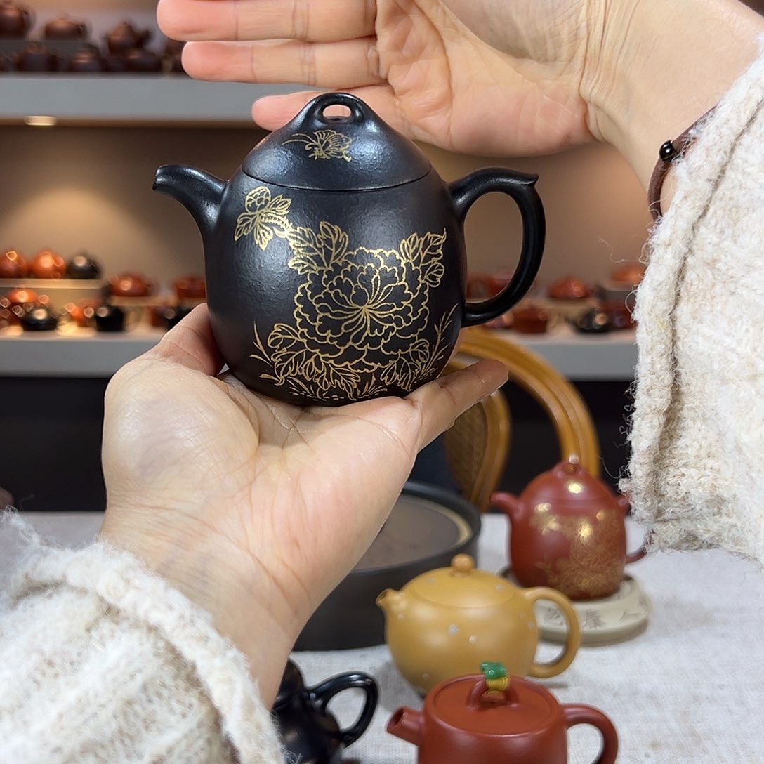 T***u紫砂茶壶秦权 黑金 190cc