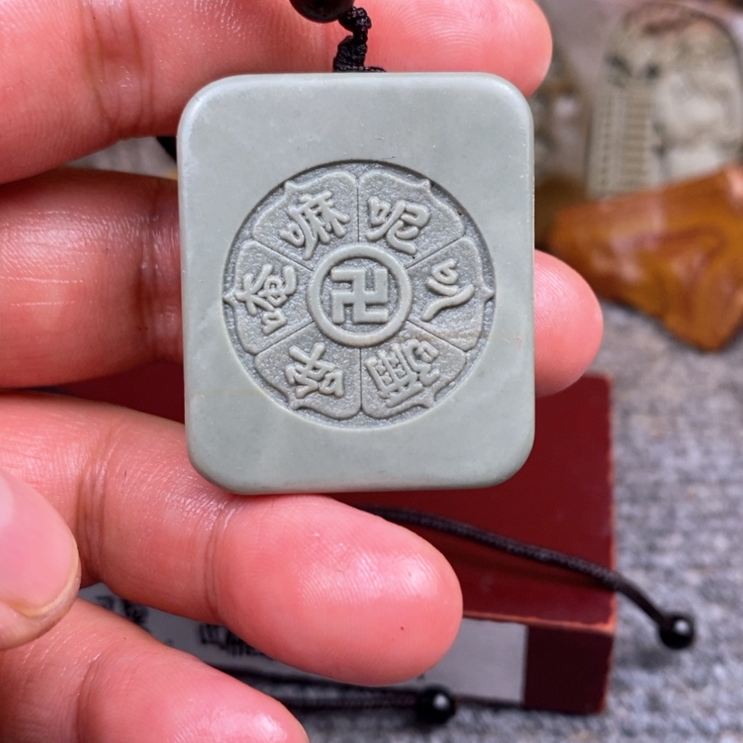 【闪购商品】原石雕刻手把件