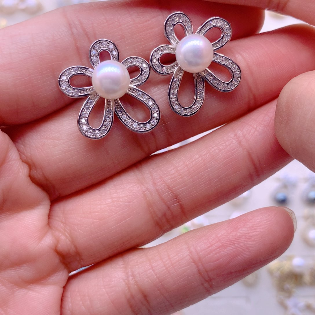 合金耳饰淡水珍珠