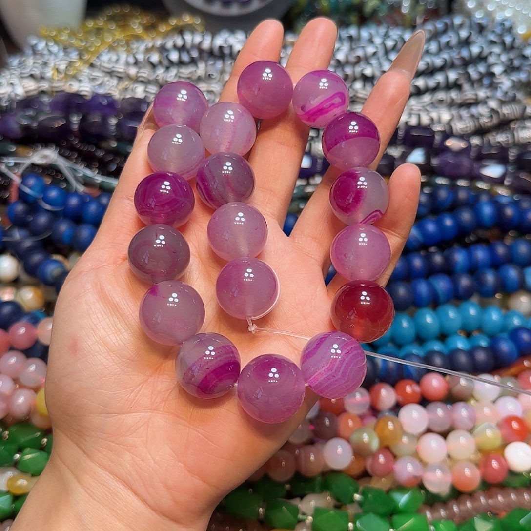 玛瑙/玉髓未镶嵌珠宝半成品20mm玫红玛瑙一条