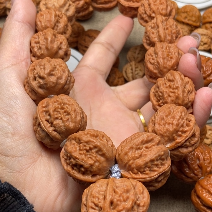 文玩核桃吊坠招**子龙脊八棱白茬