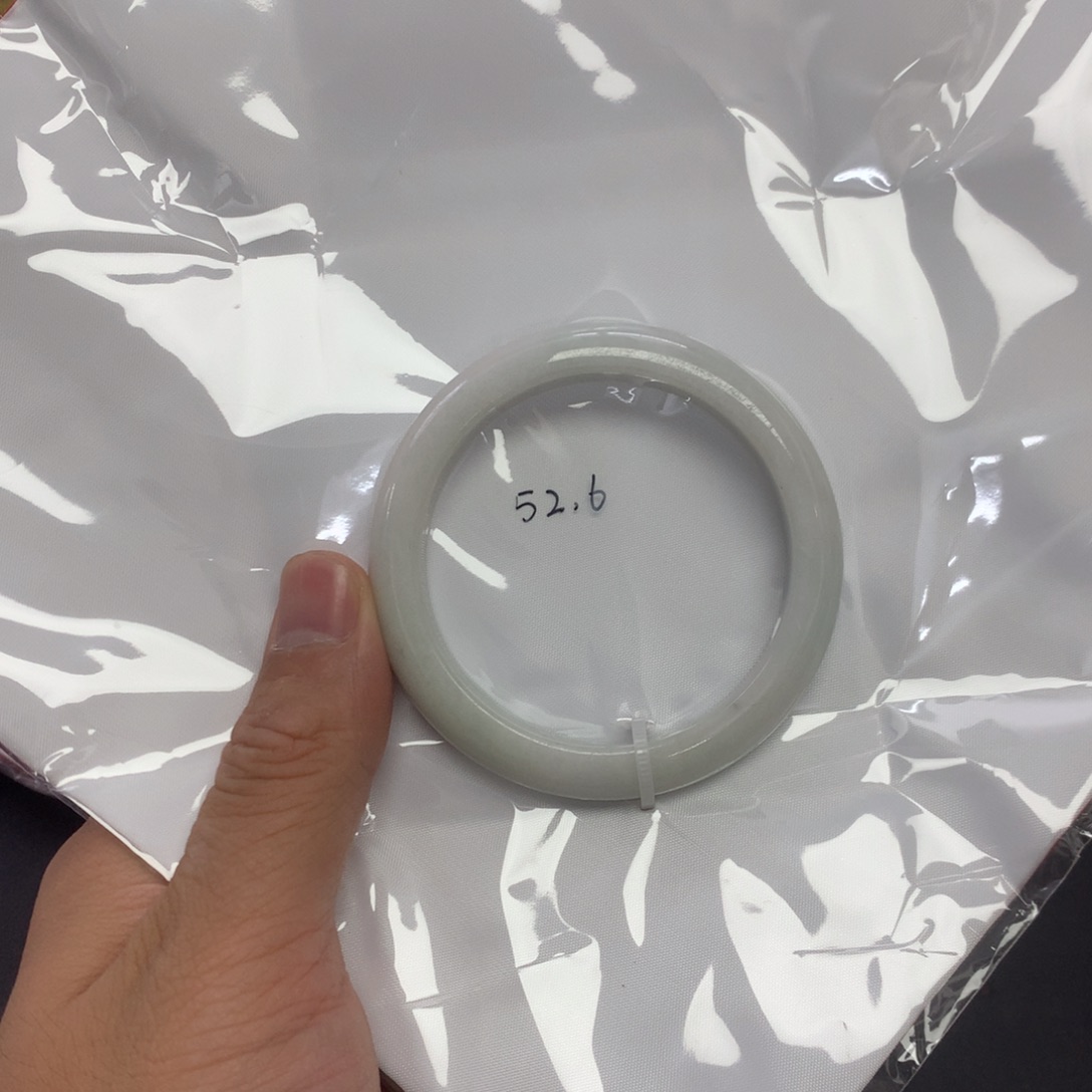 翡翠未镶嵌手镯52.6