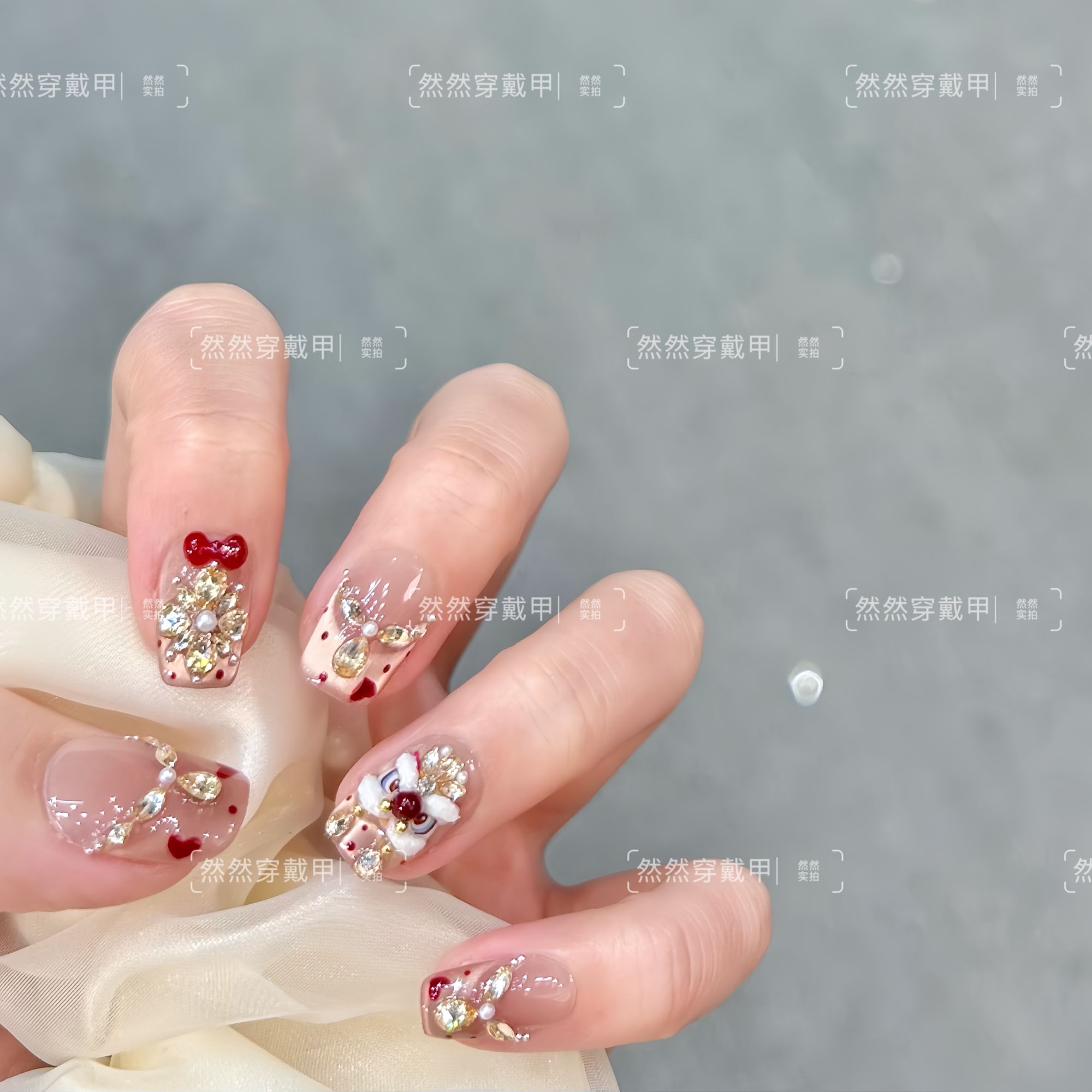 【心动醒狮】纯手工穿戴甲设计美甲猫眼精致显白红色