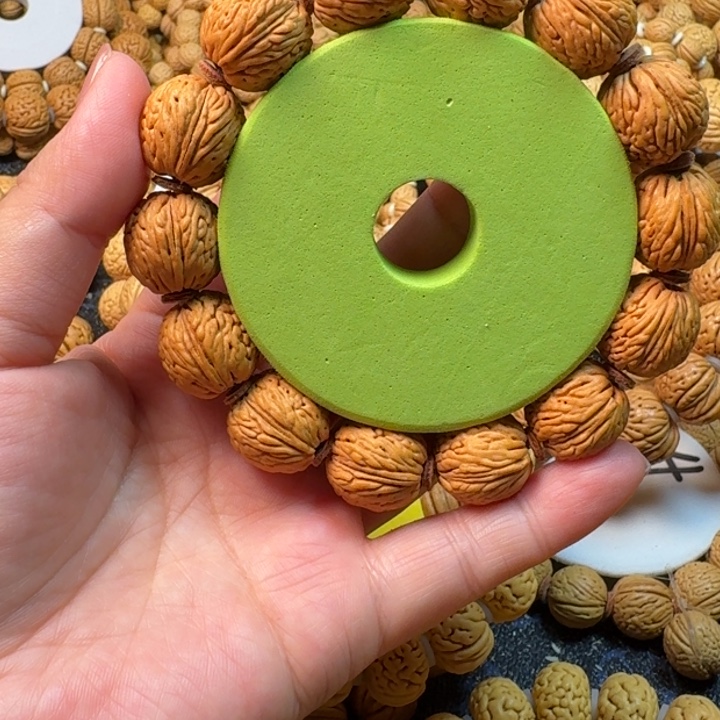 吊坠桃核龙鳞凤尾