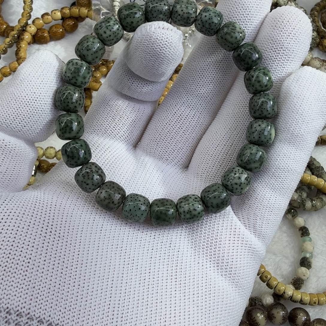 星月菩提吊坠闪购8卡9.6